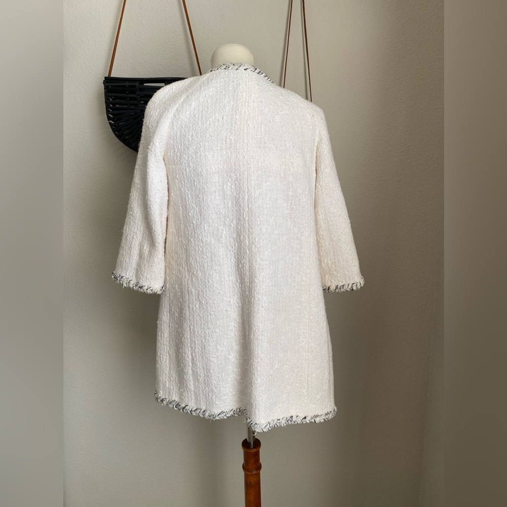 CHANEL 2007 Collarless Button Long Tweed Jacket, Size 38 - Picture 5 of 8